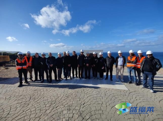 中國海淡技術(shù)人員在地中海合影